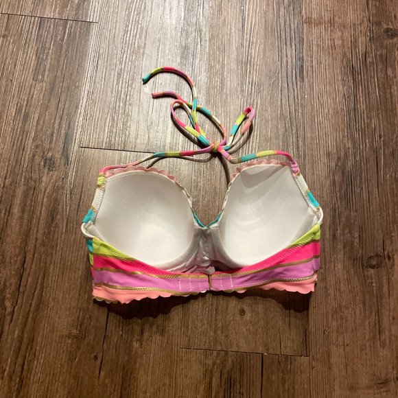 Rainbow Striped Victoria Secret Scalloped Swim suit top Size 32C - Picture 4 of 5